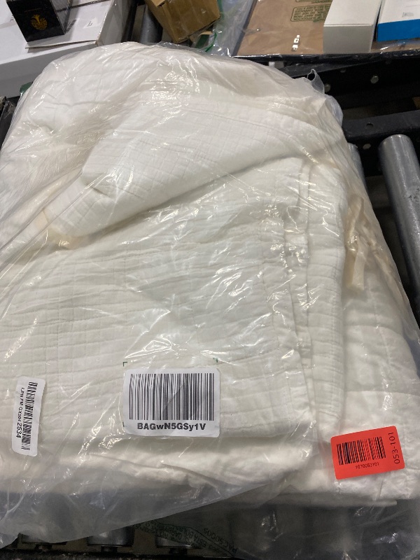 Photo 1 of EVERGRACEHOME Stonewashed Cotton Quilt Set King Size, Ultra Soft Oversized Bedspread Coverlet Set, Lightweight Crinkle Box Stitch Bedding Sets for All Season, with 2 Shams, Ivory White