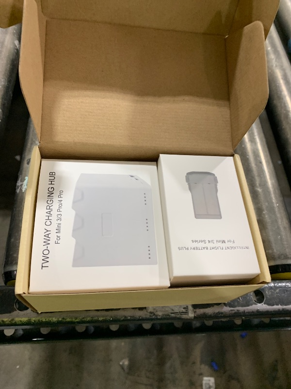 Photo 1 of YATEOO Intelligent Flight Battery Plus(2 Packs) with Bi-Directional Charging Hub for DJI Mini 4 Pro/Mini 3/Mini3 Pro,3850mAh 47 Mins Flight Time Upgrade 2025