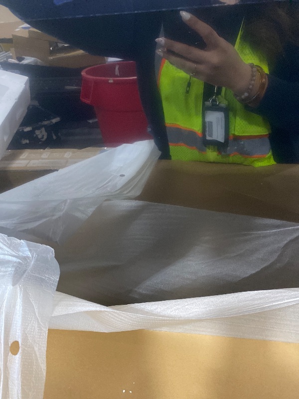 Photo 1 of FOR PARTS ONLY - Hisense 43" Class A7 Series (43A7NF, 2025 Model) 4K UHD Smart Fire TV, Voice Remote with Alexa, Wide Color Gamut, HDR10+, Dolby Vision, Dolby Atmos, Game Mode, ALLM, Stream Live TV Without Cable