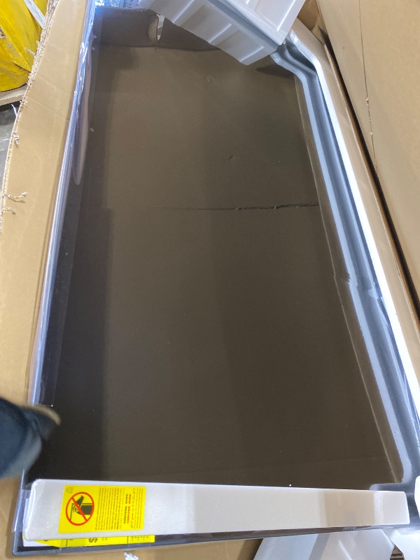 Photo 1 of FOR PARTS ONLY - Hisense 65" E6 Cinema Series Hi-QLED 4K UHD Smart Fire TV (65E6QF, 2025 Model) -AI Light Sensor, Dolby Vision · Atmos, Voice Remote with Alexa, Motion Rate 120, HDR 10+ Adaptive, Game Mode Plus