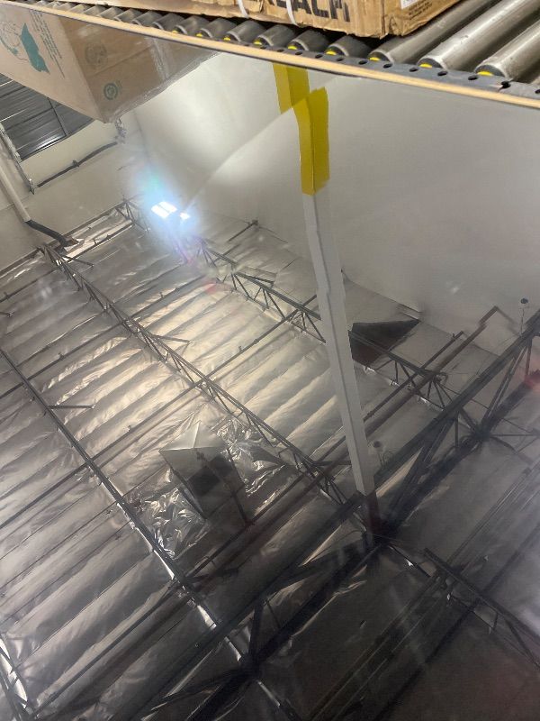 Photo 1 of SAMSUNG TV 65 INCH - FOR PARTS ONLY