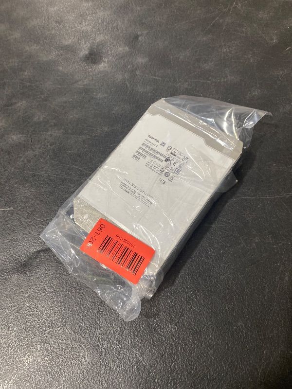 Photo 1 of TOSHIBA MG09 Internal Hard Drive 3.5" Serial ATA III 14 TB 7200 RPM