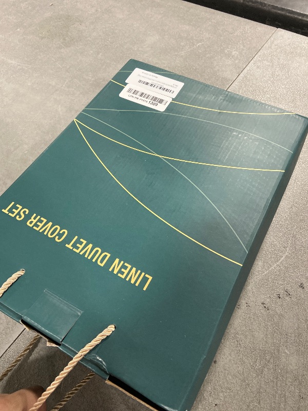 Photo 1 of SONORO KATE 100% French Linen Duvet Cover King Size, Soft Breathable for Hot Sleepers, Moisture Wicking & Durable Cover Set - Zipper Closure & 4 Corner Ties Duvet Covers 3 Piece (Linen,King)