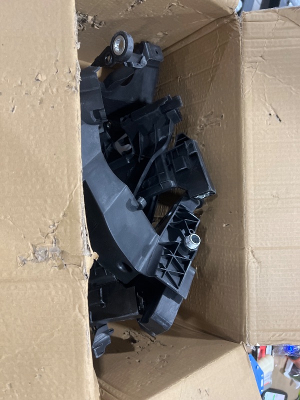 Photo 1 of GXARTS 4 Pcs Front Right & Left Headlight Mounting Support Plate Bracket Set Compatible with Audi A4 S4 2013 2014 2015 Headlight Guide Support Bracket Replace 8T0941453B