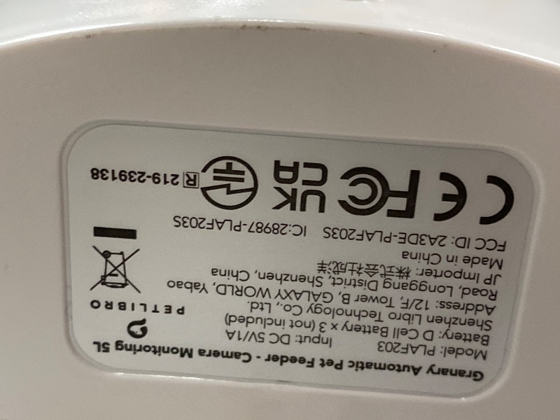 Photo 1 of ************MISSING POWER CORD**************
PETLIBRO Automatic Cat Feeder with Camera for Two Cats, 1080P HD Video with Night Vision, 5G WiFi Pet Feeder with Phone APP Control, 2-Way Audio for Cat & Dog, Low Food & Motion & Sound Alerts