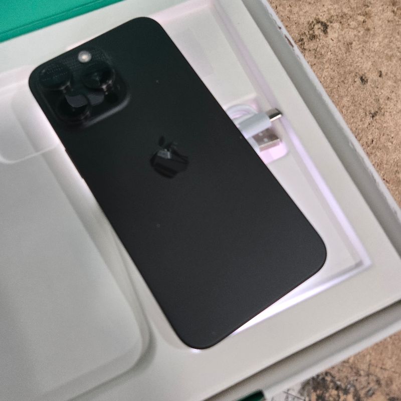 Photo 1 of **SCREEN DAMAGED** Apple iPhone (Renewed Premium) 15 Pro Max, 512GB, Black Titanium - Unlocked