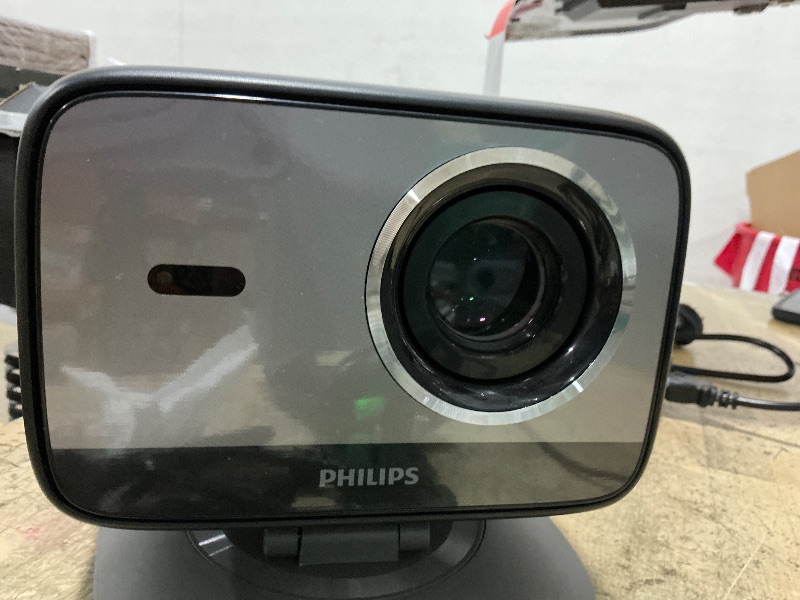 Photo 1 of ***MISSING REMOTE / POSSIBLY FOR PARTS CONSISTENTLY AUTO RE-FOCUSES*** Philips, Neopix 450 SMART, Home cinema projector, Full HD 1920 x 1080p, 500 Lumens AINSI, Google TV, LED light source, Mirror mode, Wi-FI 6, Stereo sound 2x5 watt, Black