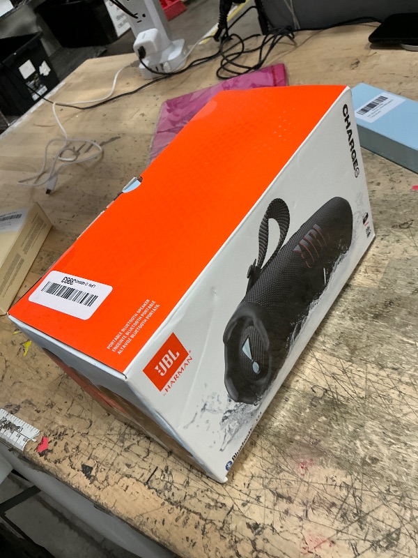 Photo 1 of **FOR PARTS ONLY/ NON-FUNCTIONAL** JBL Charge 6 - Portable Waterproof & Drop-Proof Bluetooth Speaker, Bold JBL Pro Sound with AI Sound Boost, 28Hrs of Playtime, Built-in powerbank & Comes with a Sturdy/Removable Carrying Strap (Black)