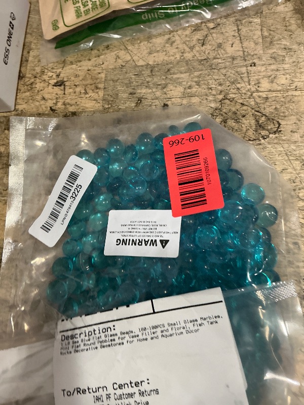 Photo 1 of 1 LB Sea Blue Flat Glass Beads, 160-180PCS Small Glass Marbles, Mini Flat Round Pebbles for Vase Filler and Floral, Fish Tank Rocks Decorative Gemstones for Home and Aquarium Décor