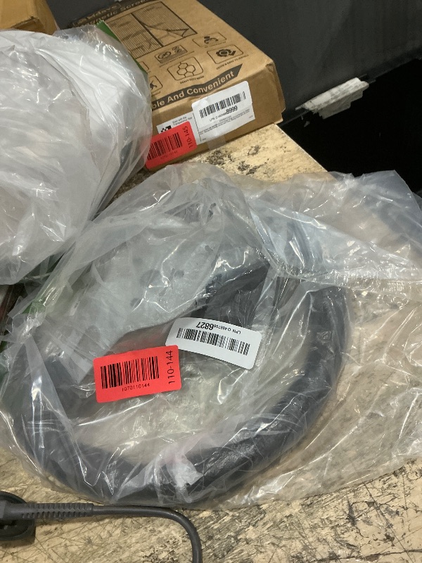 Photo 1 of 10.5inch/27cm Kart Steering Wheel - 3 Spokes Quick Release Off-Road Cart Steering Wheel Interior With Holes For Go Kart Beach Kart Replacement Vehicle Universal (10.5inch/27cm - Black)