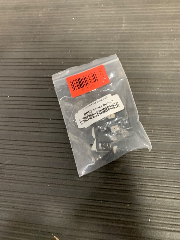 Photo 1 of (2 Pieces in) Refrigerator Compressor Relay and Overload Kit Refrigerator Starters QP2-4R7 4.7 Ohm 3 Pin Refrigerator PTC Starter Relays Replace 6750C-0005P Refrigerator Overload Protectors