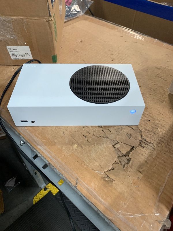 Photo 1 of ***BROKEN******FOR PARTS ONLY***Xbox Series S - All Digital Gaming Console - 512GB SSD - Includes Wireless Controller - 120FPS - Robot White