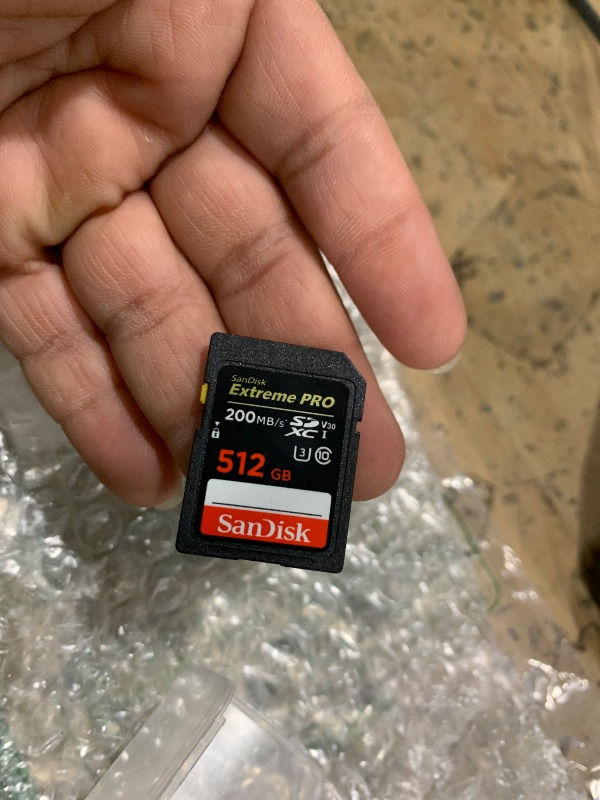 Photo 1 of **POSSIBLY FOR PARTS/ ISSUES FUNCTIONING** SanDisk 512GB Extreme PRO SDXC UHS-II Memory Card - C10, U3, V30, 6K, 4K UHD, SD Card - SDSDXEP-512G-GN4IN