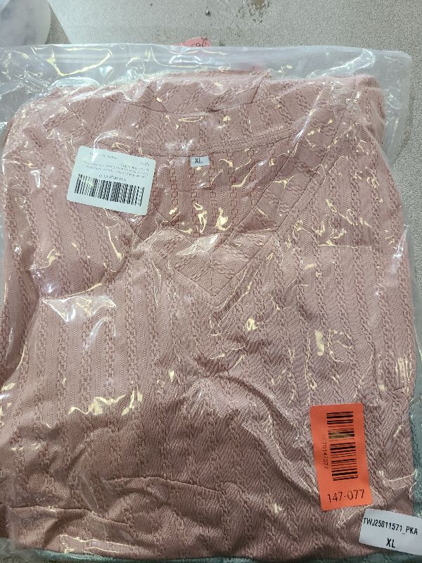 Photo 1 of Anbech Womens Short Sleeve Tshirt Basic 2 Pack V Neck Summer Casual Tee Tops (Light Pink Green, XL)