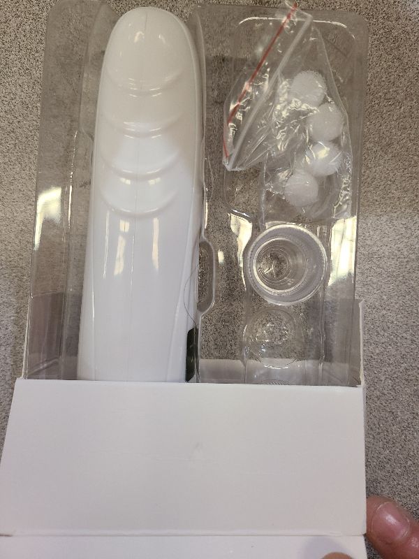 Photo 1 of 2026 Pore Vacuum, USB Rechargeable Blackhead Remover Vacuum,3 Levels Adjustable Pore Vacuum Blackhead Remover, with 5 Suction Power,6 Probes,Face Vacuum Pore Cleanser for Women & Men-White