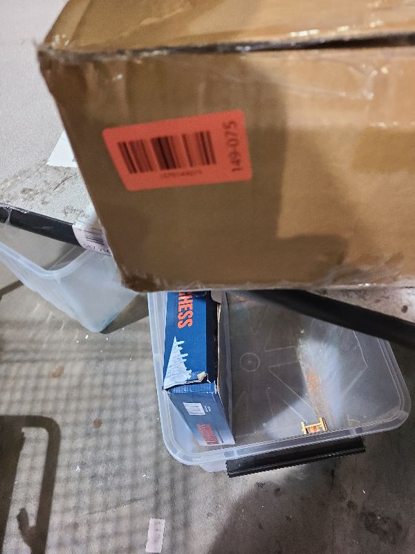 Photo 1 of Artificial Palm Tree Christmas Tree 7Ft 3Trunks 260LED Lighted Simulation Tropical Palm Tree Fake Plant Light for Patio Home Office Beach Yard Cruise Hawaiian Party Tiki Bar Decorations - Electric