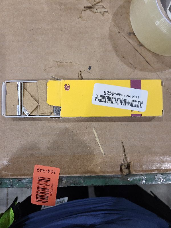 Photo 1 of Bates- 50 pc Razor Blades, Flat Scraper Blades, One Edge Razor Blades