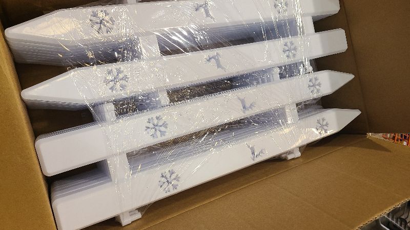 Photo 1 of 18pcs Christmas Tree Gate, 15.7 Inches Tall Christmas Tree Picket Fence for Dogs, Round Toddler Baby Proof White Gate Around Xmas Tree, Thick Plastic Reja para Arbol de Navidad Pet Cat Protector