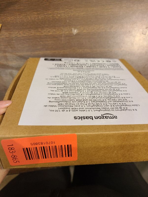 Photo 1 of Amazon Basics DisplayPort 1.4 Cable, 32.4Gbps High-Speed, 8K@60Hz, 4K@120Hz, Dynamic HDR and 3D, Gold-Plated Plugs, 10 Foot, Black