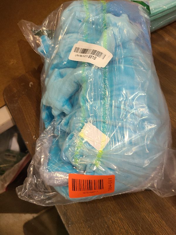 Photo 1 of Aoriher 5 Pcs Axolotl Plush Set 24 Inch Mommy Axolotl Stuffed Animal with 4 Cute Plush Babies in Belly Soft Cuddly Plushie for Kids Sleeping Birthday Graduation Valentine Gift Party Favors(Blue)