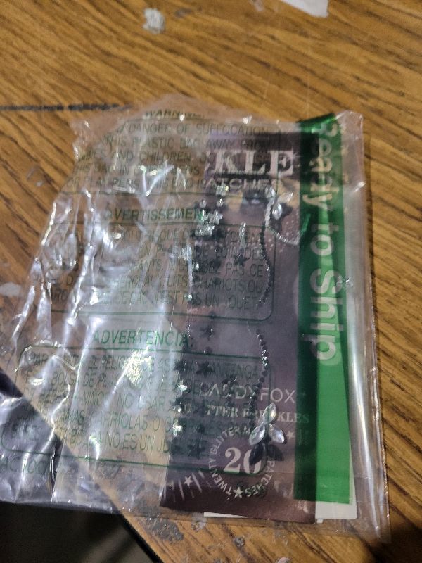 Photo 1 of 20PCS Glitter Freckles, Glitter Freckles Face Tattoo, Sparkle Freckles for Women and Kids, Cute Star Waterproof Silver Temporary Face Tattoos Glitter Glow Up Patches Makeup Patches (Silver)