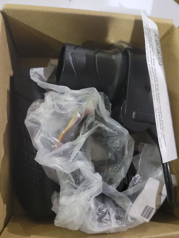 Photo 1 of 1 Pair 36V Electric Bike Throttle Grip Replacement Fit for Jetson Bolt Pro/Atlas/Ancheer and DYU D3F/D2F/C3/C4 Ebike, with Cruise Control Button and LCD Voltage Display