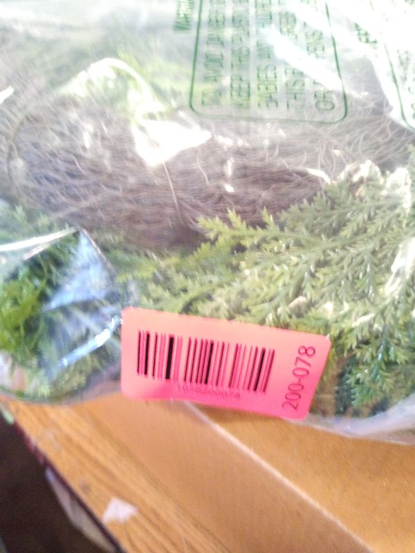 Photo 1 of 18Pcs Vintage Green Velvet Christmas Bow Decor - 6 Inch Cozy Rustic Ribbon Bow Ornaments for Christmas Tree, Wreaths, Garland, Gift Wrapping, DIY Crafts & Xmas Home Decoration