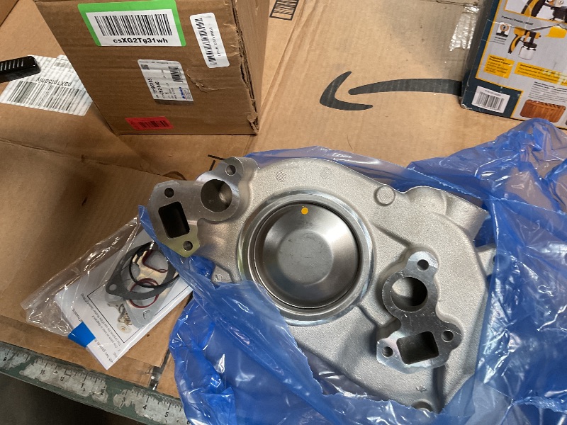 Photo 1 of * SCRATCHES * ACDelco Gold 252-846 (19195105) Engine Water Pump