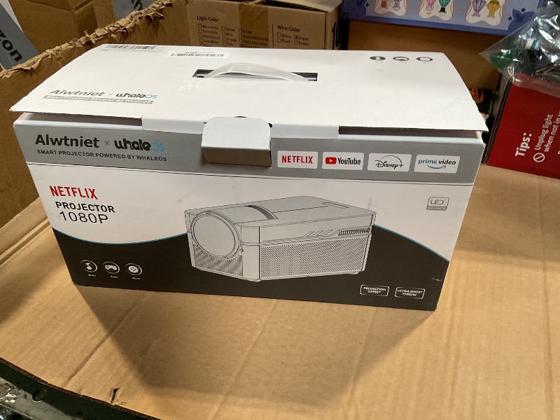 Photo 1 of [Electric Focus] Smart Projector 4K Support 700 ANSI, Mini Projector with Wifi and Bluetooth, Ultra Short Throw, Built-in Android 13, Auto Correction Proyector for Home Theater/Outdoor HY450NTV