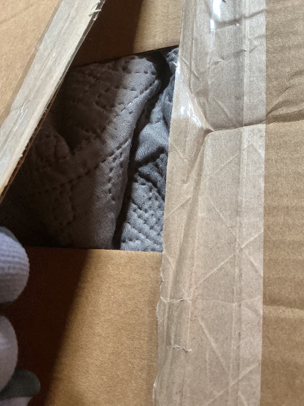 Photo 1 of **COLOR IS GRAY**Exclusivo Mezcla King Quilt Set- Olive Green Quilts Bedding Set with 2 Pillow Shams, Modern King Bedspread with Striped Pattern, Soft Lightweight Bedspreads Coverlets for All Seasons