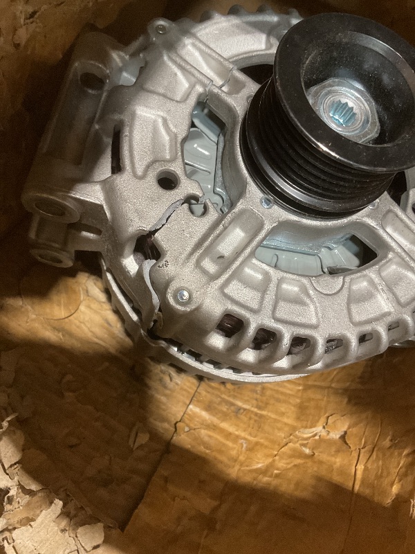 Photo 1 of ** SELLING FOR PARTS. MAJOR DAMAGE TO FRAME PIECE.**TEKKOAUTO 180A 12V CW Alternator Replacement for Mercedes CL550 CLK550 CLS550 E350 GL550 R350 GL450 ML450 S550 SLK350 2006-2018 6-Groove 0121715114 AL0844N
