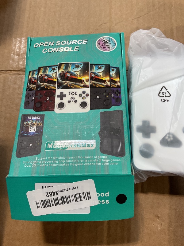 Photo 1 of **FOR PARTS ONLY/ SCREEN DAMAGED STUCK ON LOADING SCREEN*** R6MAX Retro Handheld Game Console 4000mAh Battery