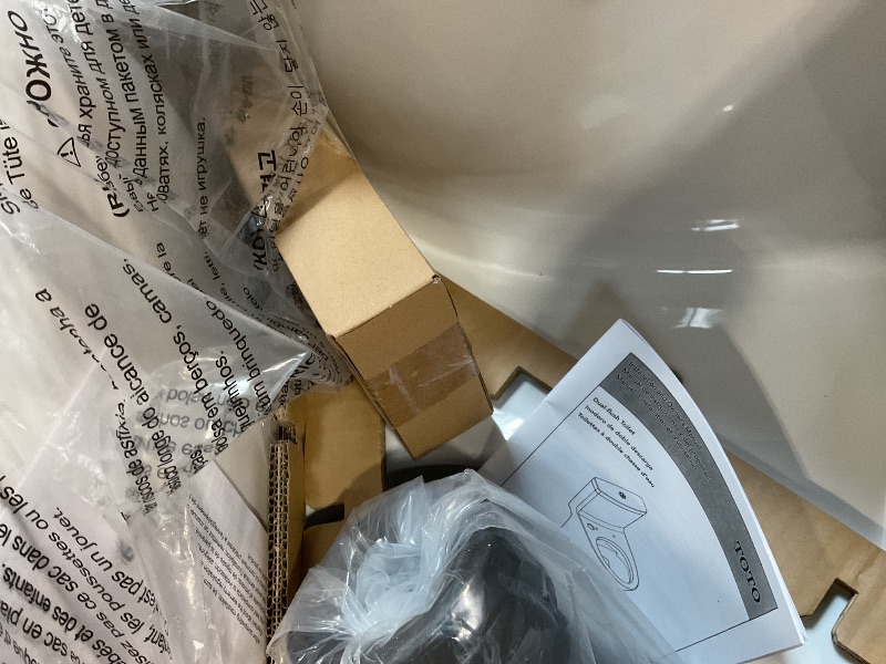 Photo 1 of **MAJOR DAMAGE TO BASE. SELLING FOR PARTS**TOTO® Aquia® IV One-Piece Elongated Dual Flush 1.28 and 0.9 GPF Universal Height, WASHLET®+ Ready Toilet with CEFIONTECT®, Cotton White- MS646234CEMFGN#01