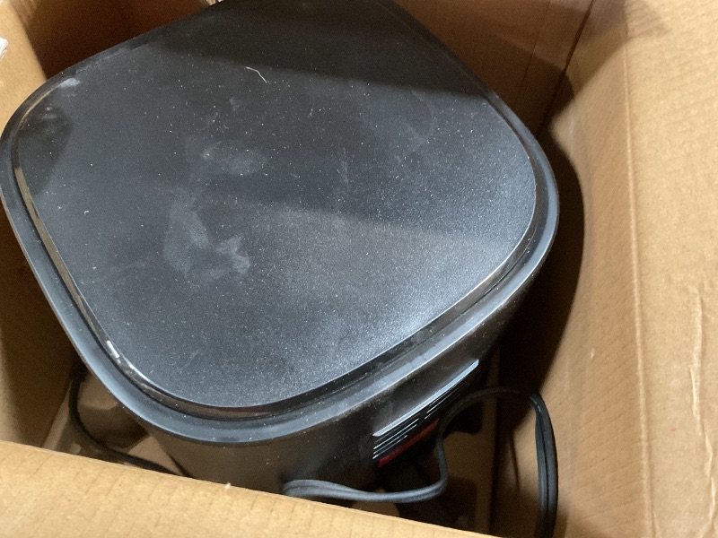 Photo 1 of *FOR PARTS ONLY* Chefman Air Fryer – 4 QT Compact Airfryer for Quick & Easy Meals in Minutes, Features Hi-Fry Technology for Extra Crisp, Touchscreen Controls with 4 Presets, Nonstick & Dishwasher Safe Basket - Black