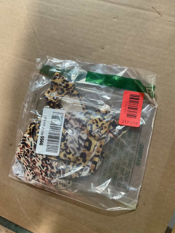 View 2 of ***ONLY ONE*** Wealurre Women's Microfiber Low Rise No Show Thong Pantie(M,Leopard)