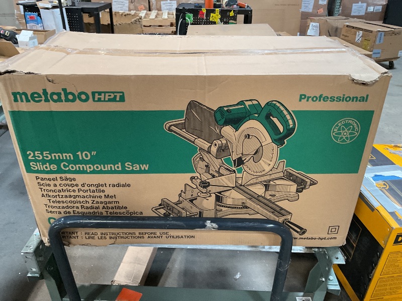 Photo 1 of *** USED/UNKNOWN MISSING PARTS***Metabo HPT C10FSBS 10" Sliding Compound Miter Saw
