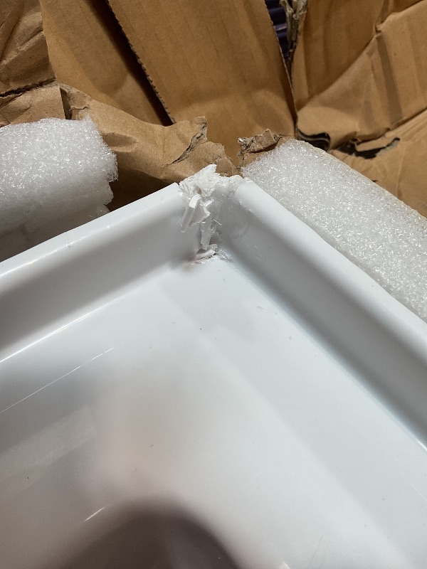 Photo 1 of ***MINOR DAMAGE ***DreamLine SlimLine 32 in. D x 54 in. W x 2 3/4 in. H Center Drain Single Threshold Shower Base in White, DLT-1132540