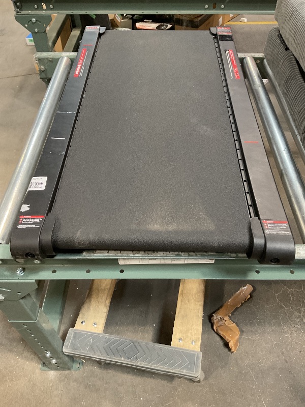 Photo 1 of ***NO POWER CHORD ***Walking Pad Treadmill with APP, 3 in 1 Under Desk Treadmills, 2.5HP Low Noise Walking Vibration Pad with Remote Control,Portable Treadmill for Home Office, Red