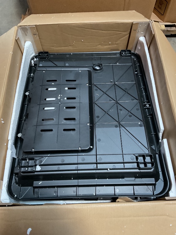 Photo 1 of *** FOR PARTS ONLY/ MISSING ASSEMBLY PIECES TO BE FUNCTIONAL &  SAW IS DAMAGED *** DEWALT Wet Tile Saw with Stand, 10-Inch, Corded (D24000S)