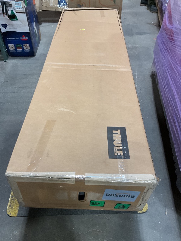 Photo 1 of *** USED, MINOR DAMAGE ***Thule 613 Pulse Cargo Box Alpine, Black