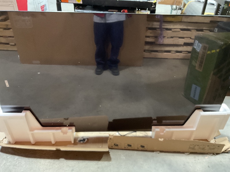 Photo 1 of *** USED ***Samsung 77-Inch Class OLED S90F 4K Smart TV (2025 Model) NQ4 AI Gen3 Processor, Upscaling Pro, HDR +, Motion Xcelerator 144Hz, Samsung Vision AI, Alexa Built-in