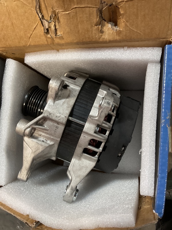 Photo 1 of **PARTS OR RECYCLE ONLY**   YINAVAGAD 20571N 0009067703 Alternator for Mercedes-Benz C300 W205 2015-2018, GLC300 C253 2016-2019, GLC350e C253 2020, Metris SC6 Pulley 2018-2020, Metris 2021, Replace A0009067703 LRA04093