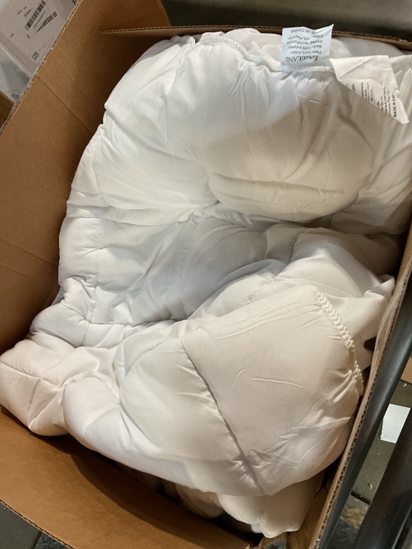 Photo 1 of *unknown size*EASELAND Pad Pillow Top Mattress Cover Quilted Fitted Mattress Protector Cotton 8-21" Deep Pocket Cooling Topper (54x75 Inches, White)