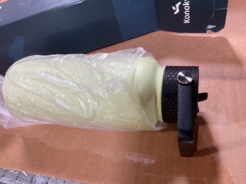 Photo 1 of * SEE SECOND PHOTO FOR COLOR VARIATION * Konokyo 32 oz Insulated Water Bottle Stainless Steel Sport Bottles with 3 Lids,Marble Ocean