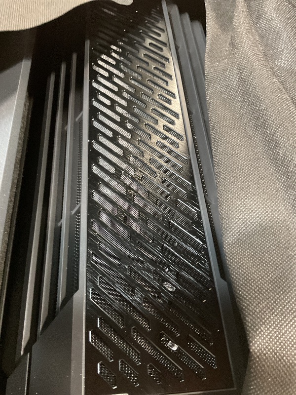 Photo 1 of ** SOME BROKEN GLASS**   ASUS ROG Hyperion GR701 EATX Full-Tower Gaming Case, High Airflow Design, Tool-Free Side Panels, Pre-Installed 4x140mm Fans, Supports 420mm Radiators, Built-in Graphics Card Holder, Front USB Type-C