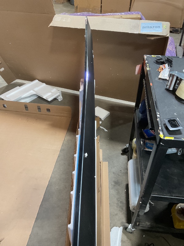 Photo 1 of *** MINOR DAMAGE ***Samsung 85-Inch Class QLED Q7F Series Samsung Vision AI Smart TV (2025 Model, 85Q7F) Quantum HDR, Object Tracking Sound Lite, Q4 AI Gen1 Processor, 4K upscaling, Gaming Hub, Alexa Built-in