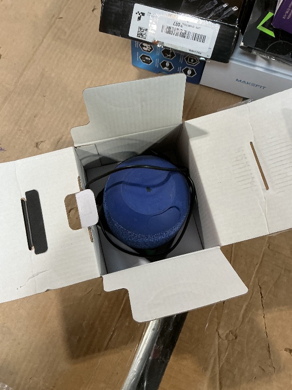 Photo 1 of **FOR PARTS ONYL/ NON-FUNCTIONAL** Ultimate Ears WONDERBOOM 2, Portable Wireless Bluetooth Speaker, Big Bass 360 Sound, Waterproof/Dustproof IP67, Floatable, 33-m (100-ft) Range - Deep Space