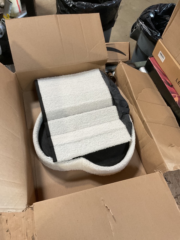 Photo 1 of **FOR PARTS ONLY/ NON-FUNCTIONAL (DAMAGED)*** B FSOBEIIALEO Storage Ottoman Cube, Heart Shaped Ottomans with Storage Foot Stool Footrest for Lving Room, Boucle Ottoman Seat for Dorm Room,Faux Teddy Fur, White 15"x15"x15"