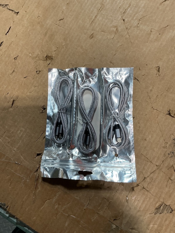 Photo 1 of ***ONE IS RIPPED****USB C to USB C Cable,Type C Charger Fast Charging Cable 60W 3ft 3Pack Nylon Braided Data Sync USB C Cable for iPhone 17 16 15 Pro Max,Plus/iPad Mini 6,Pro 12.9/MacBook Pro/Air 4/5/Galaxy S25/S24/S23