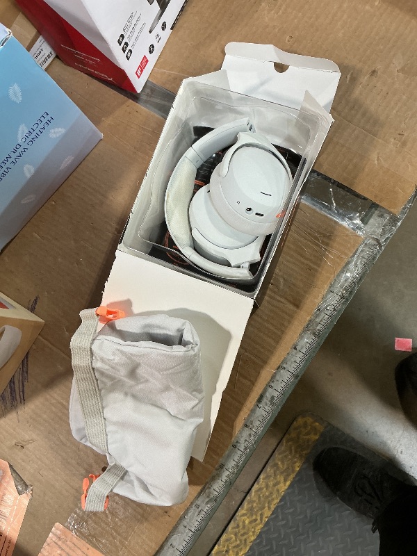 Photo 1 of ****DIRTY*** Skullcandy Crusher ANC 2 Wireless Over-Ear Bluetooth Headphones with Multi-Sensory Bass, Active Noise Cancelling, Up to 60 Hours Battery, Microphone for iPhone Android - Bone